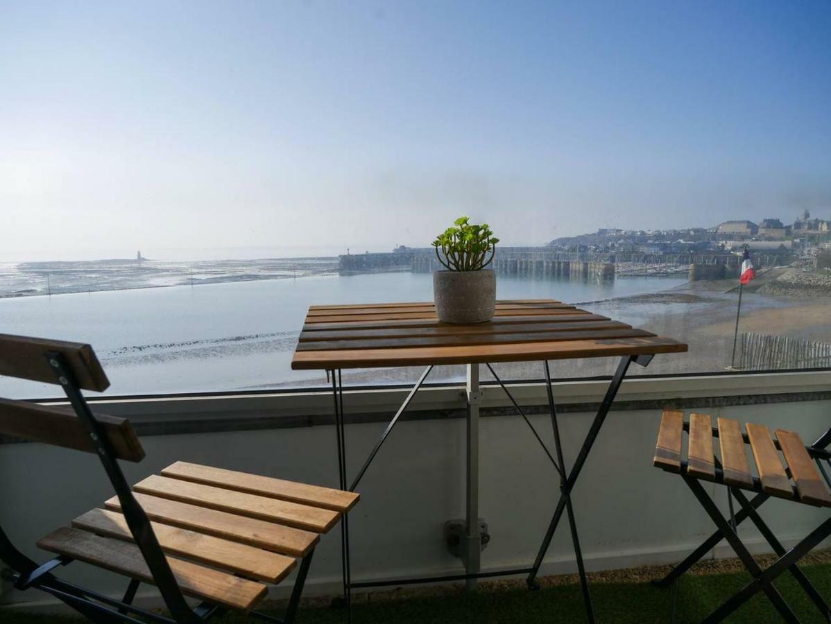 Un Balcon Sur La Mer, Acces Direct A La Plage Granville Extérieur photo